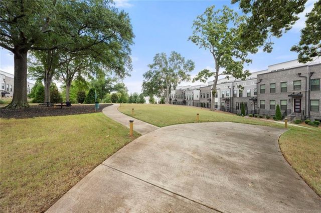 1012 Burnside NW Lane, Atlanta, GA 30318