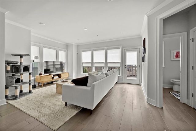 1012 Burnside NW Lane, Atlanta, GA 30318