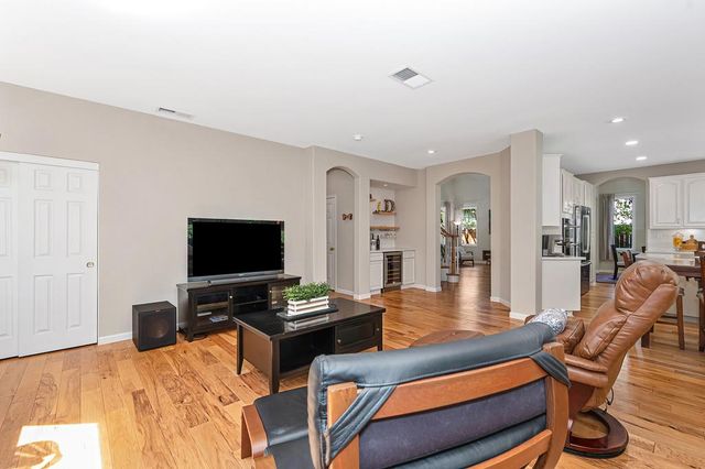 4509 Pheasant Ln, Rocklin, CA 95765