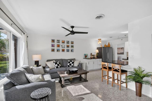 1426 N K Street, Lake Worth, FL 33460