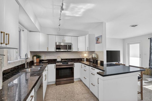 1426 N K Street, Lake Worth, FL 33460