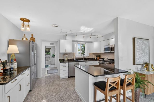 1426 N K Street, Lake Worth, FL 33460