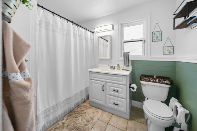 836 W Park, Stockton, CA 95203