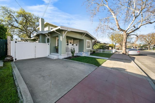 836 W Park, Stockton, CA 95203