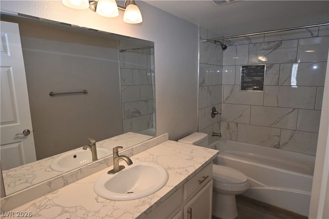 2968 Juniper Hills Boulevard 104, Las Vegas, NV 89142