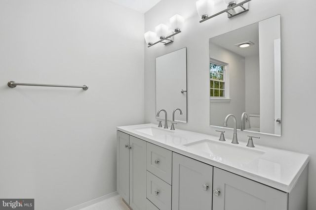 13357 PELICAN RD, Woodbridge, VA 22193