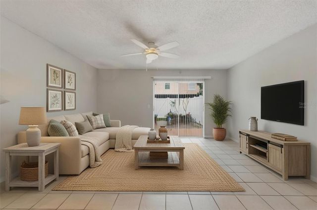 16143 RAMBLING VINE DRIVE E, Tampa, FL 33624