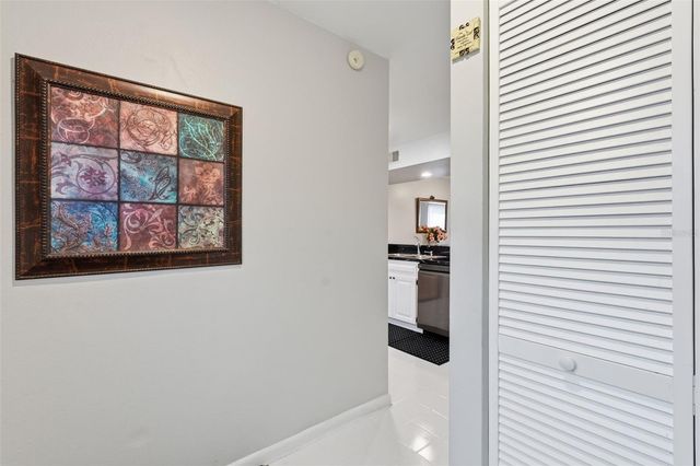 16143 RAMBLING VINE DRIVE E, Tampa, FL 33624