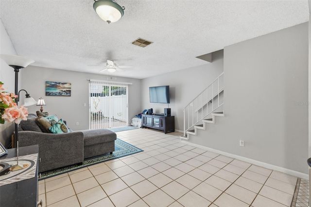 16143 RAMBLING VINE DRIVE E, Tampa, FL 33624