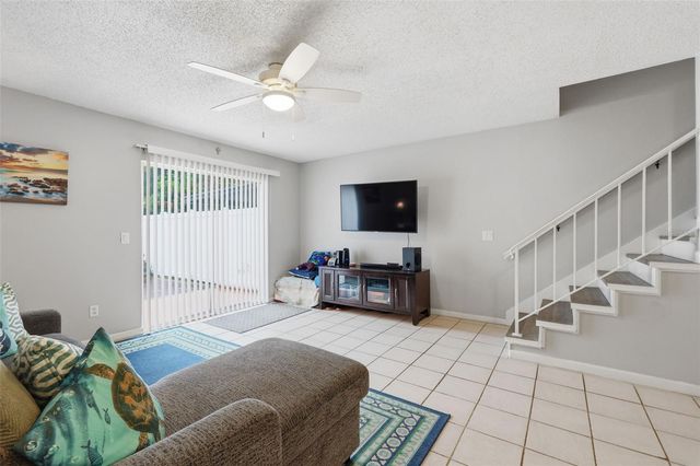 16143 RAMBLING VINE DRIVE E, Tampa, FL 33624