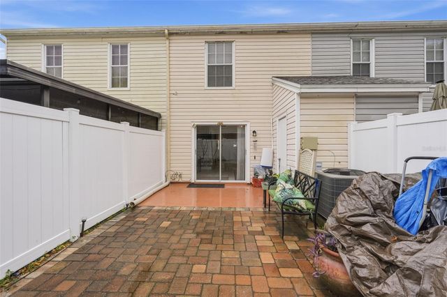 16143 RAMBLING VINE DRIVE E, Tampa, FL 33624