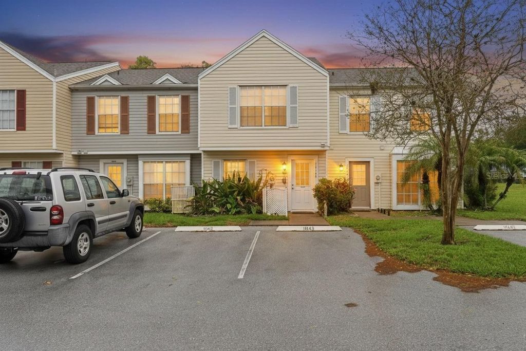 16143 RAMBLING VINE DRIVE E, Tampa, FL 33624