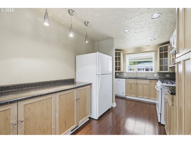 21659 Sw DAKOTA Cir, Tualatin, OR 97062