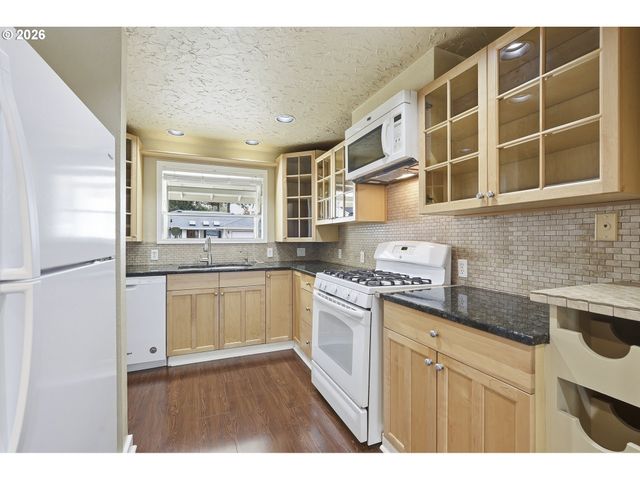 21659 Sw DAKOTA Cir, Tualatin, OR 97062