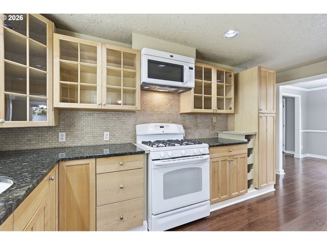 21659 Sw DAKOTA Cir, Tualatin, OR 97062