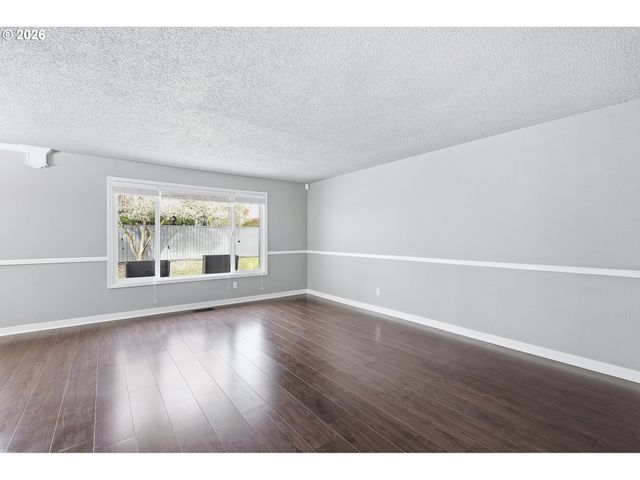 21659 Sw DAKOTA Cir, Tualatin, OR 97062