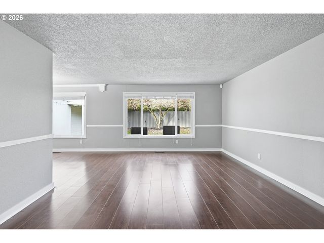 21659 Sw DAKOTA Cir, Tualatin, OR 97062