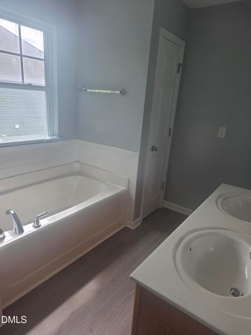 10711 Coppergate Drive 101, Raleigh, NC 27614