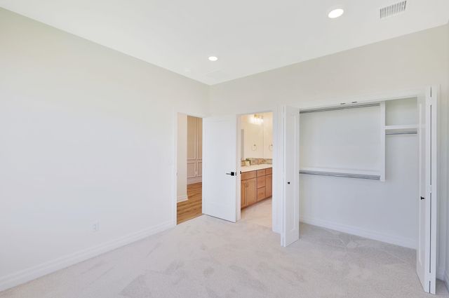 826 N Speyside Cir, Andover, KS 67002