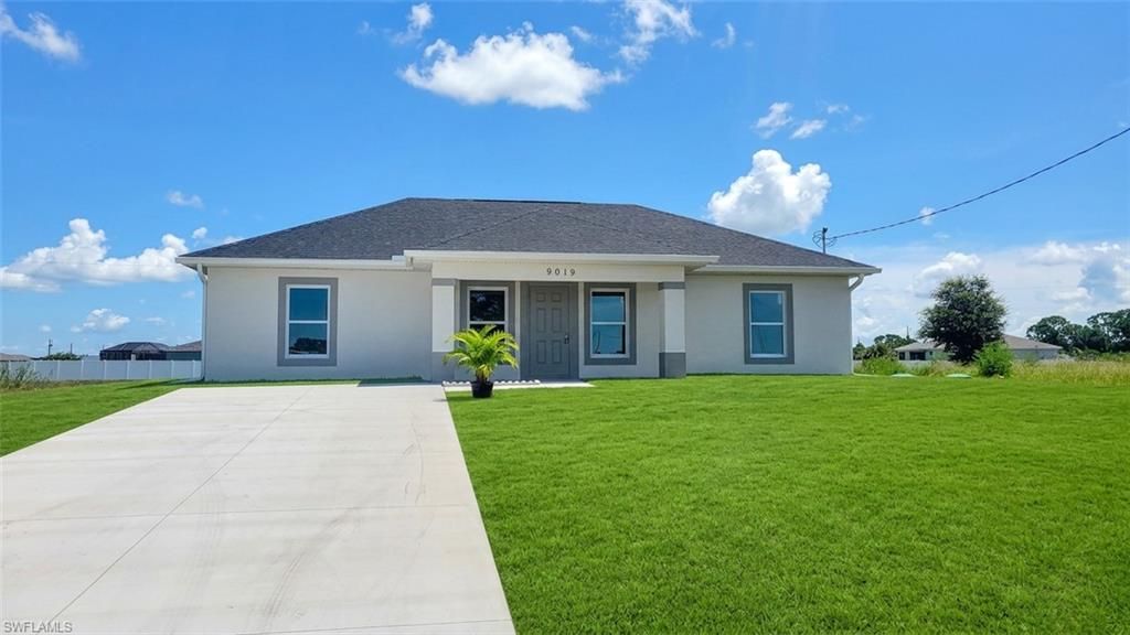 9019 E Crow CIR, LABELLE, FL 33935 — exterior