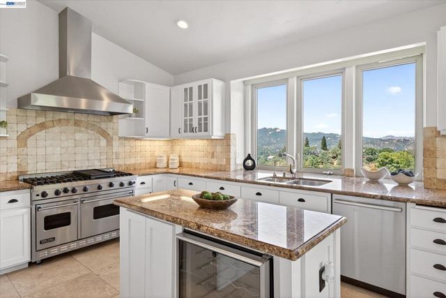 2529 Biltmore Dr, Alamo, CA 94507
