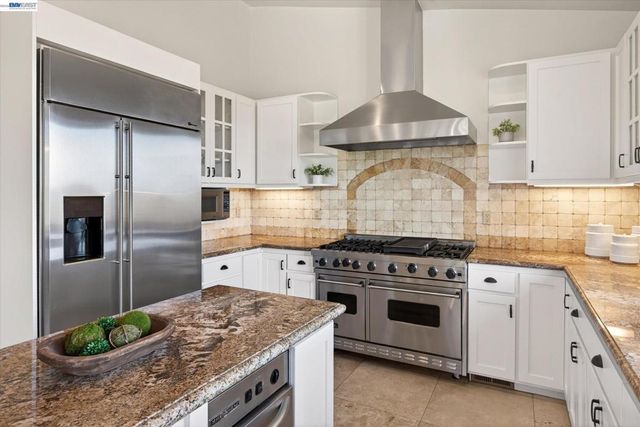 2529 Biltmore Dr, Alamo, CA 94507