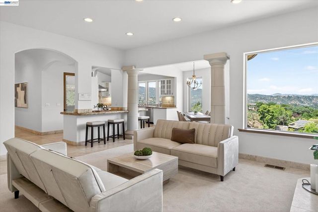 2529 Biltmore Dr, Alamo, CA 94507