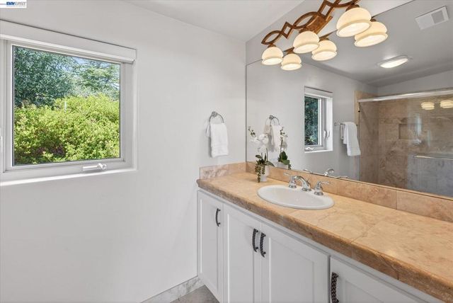 2529 Biltmore Dr, Alamo, CA 94507