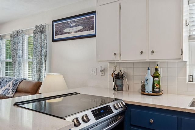 5300 6TH STREET S, St Petersburg, FL 33705