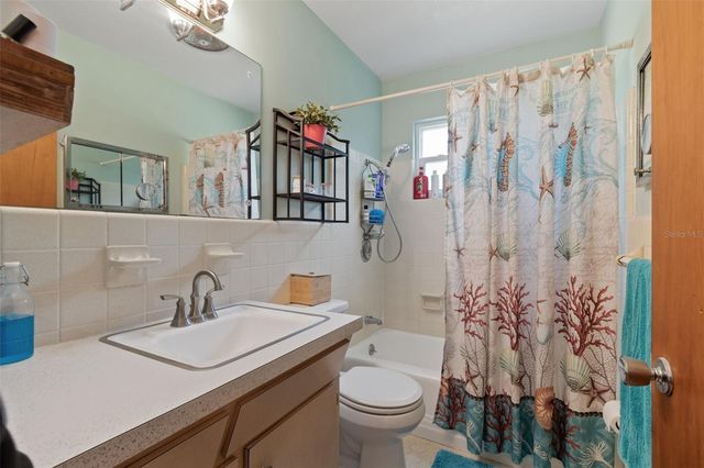 5300 6TH STREET S, St Petersburg, FL 33705