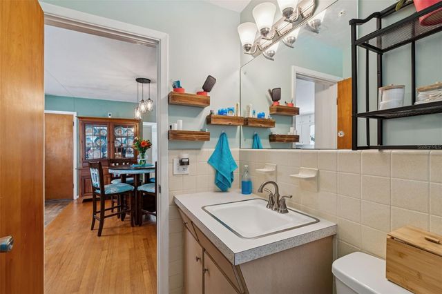 5300 6TH STREET S, St Petersburg, FL 33705