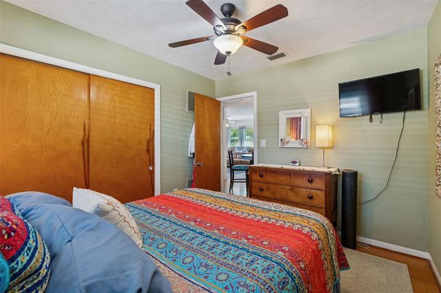 5300 6TH STREET S, St Petersburg, FL 33705