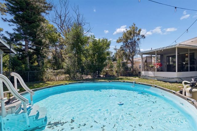 5300 6TH STREET S, St Petersburg, FL 33705