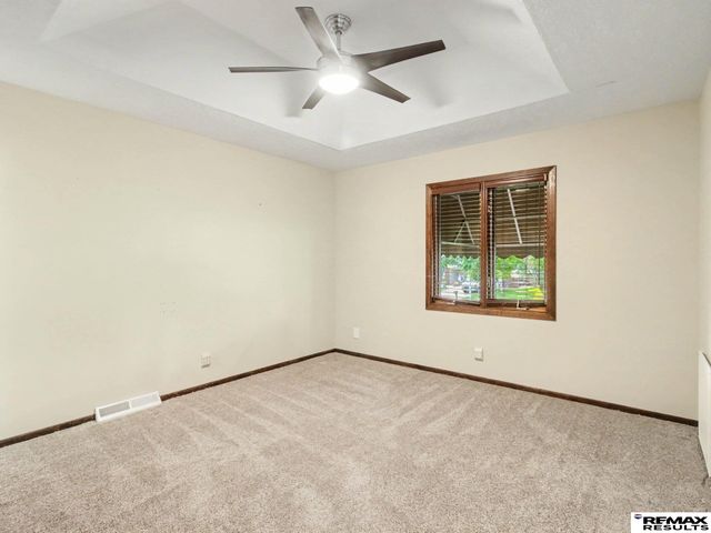 11815 N 157 Avenue, Bennington, NE 68007