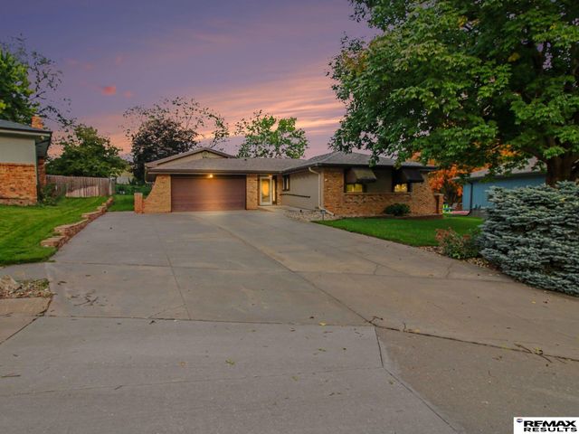 11815 N 157 Avenue, Bennington, NE 68007