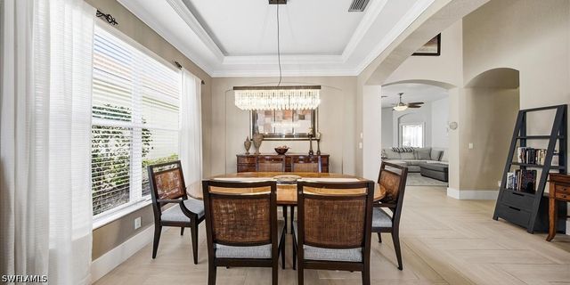 6191 Ashwood LN, Naples, FL 34110