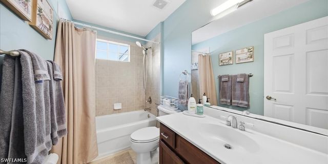 6191 Ashwood LN, Naples, FL 34110