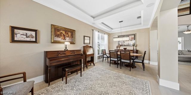 6191 Ashwood LN, Naples, FL 34110