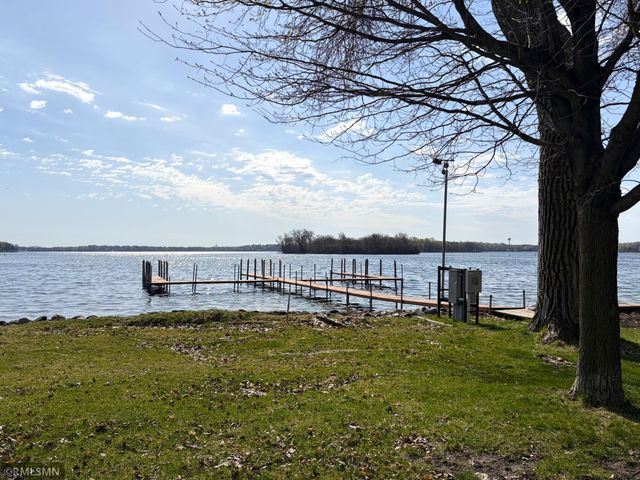 2875 Tuxedo Boulevard, Mound, MN 55364