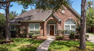 2107 Enchanted Lake Drive, League City, TX 77573