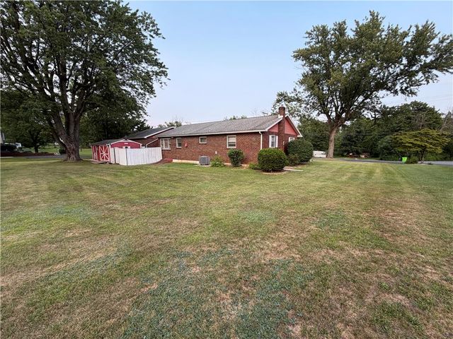 2662 Community Drive, Moore Twp, PA 18014