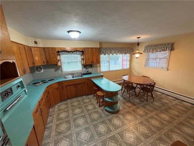 2662 Community Drive, Moore Twp, PA 18014