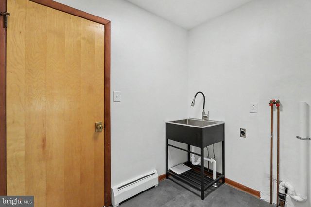 222 ROBIN RD, Hershey, PA 17033