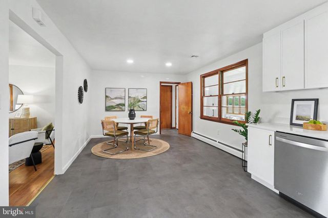 222 ROBIN RD, Hershey, PA 17033