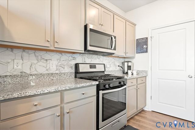 6637 Whisperwood Dr, Chesterfield, VA 23234