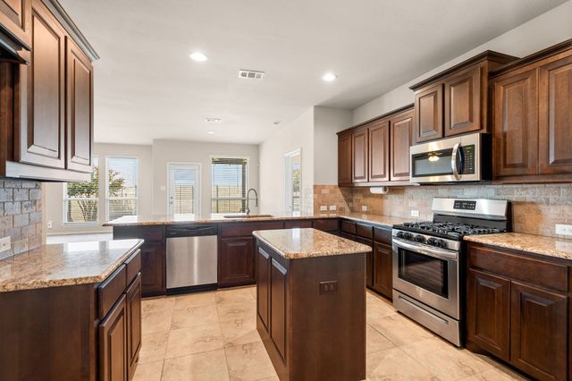 513 Gannet Trail, Argyle, TX 76226