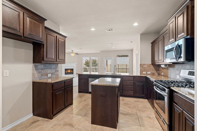 513 Gannet Trail, Argyle, TX 76226