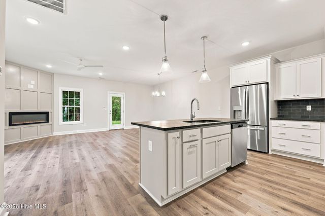 2005 Dartford Drive A, Greenville, NC 27834