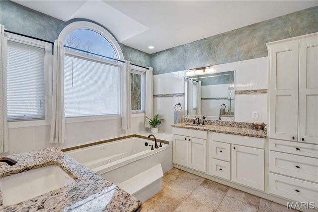 17659 Wildridge Drive, Wildwood, MO 63005