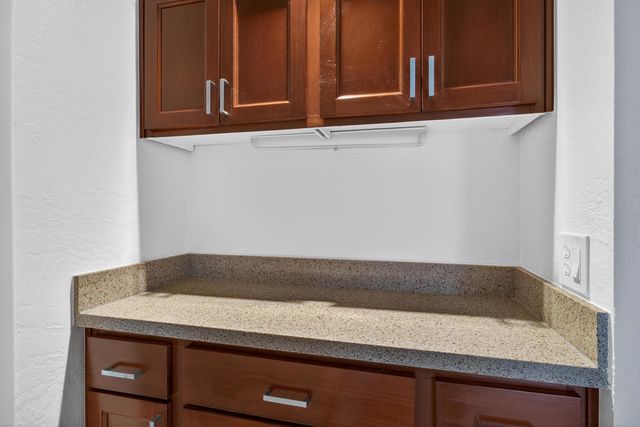 1050 E Ramon Road 127, Palm Springs, CA 92264